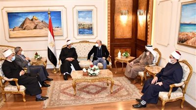 وصول وزير الأوقاف الجزائري ومفتي ماليزيا للمشاركة في المؤتمر الـ32 للمجلس الأعلى للشئون الإسلامية