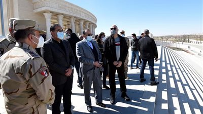 مدبولي يشدد على الوزارات التأكد من جاهزيتها للانتقال الفعلي للعاصمة الإدارية