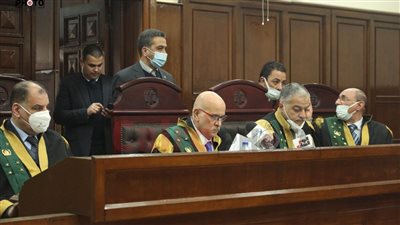 علاء حسانين يطلب عقد جلسة سرية بقضية الآثار الكبرى.. والقاضي يرفض