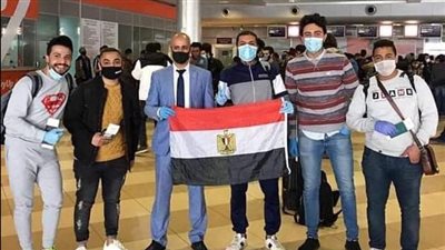 وسط مطالبات بإجلاء فوري وتصعيد عسكري.. هل طالبت السفارة المصرية في أوكرانيا رعاياها بمغادرة كييف؟ | خاص 