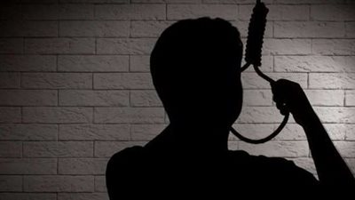 بسبب معاناته من أزمة نفسية.. موظف ينهي حياته شنقًا داخل منزله في الدقهلية | بث مباشر