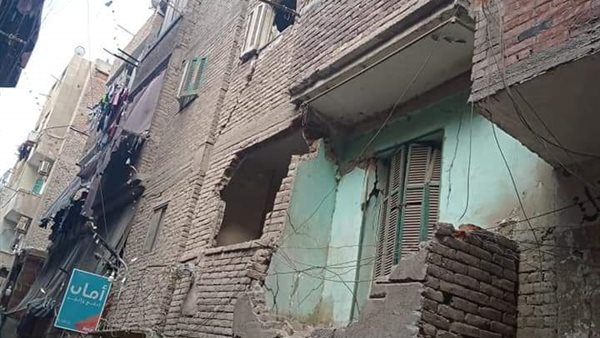 سقوط أجزاء من العقار