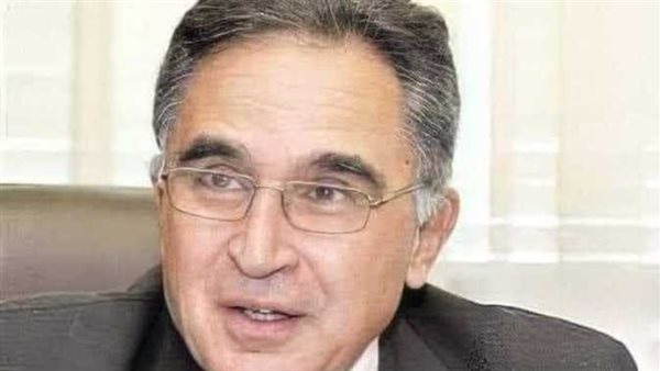 الدكتور شريف عمر