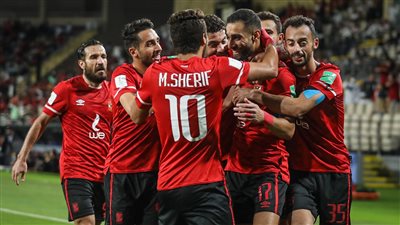 عودة بيرسي تاو.. موسيماني يعلن قائمة الأهلي لمواجهة صن داونز 