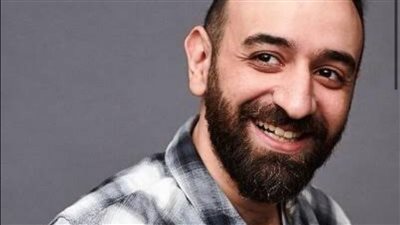 إجابة معقدة.. عمرو سلامة: لماذا يُستفز الجمهور من أجور النجوم ويرفضون القبلات؟