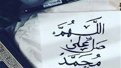 يسمعك إن كنت عند قبره.. عالم أزهري يوضح فائدة عظيمة للصلاة على النبي