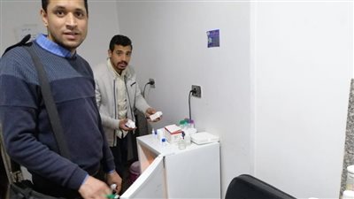 ضبط أدوية مخدرة داخل مركز طبي لجراحة العيون دون ترخيص بسوهاج | صور