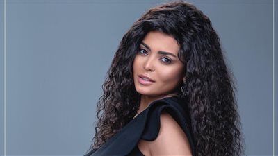 أسماء جلال: أجسد زوجة معاوية ابن أبي سفيان مع طارق العريان.. وأول مشهد كان كارثة