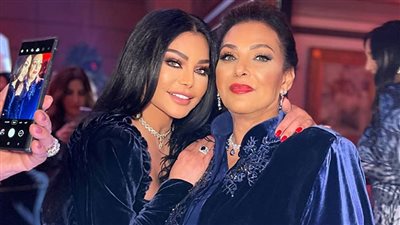 من المنصورة وتشبهها في الملامح.. والدة هيفاء وهبي تثير الجدل على فيسبوك | فيديو