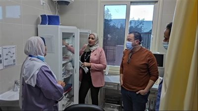 وكيل صحة جنوب سيناء يتابع سير العمل بمركز الرويسات استعدادًا لضمه لمنظومة التأمين الصحي 