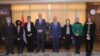 محافظ الإسكندرية يناقش مع قنصل عام فرنسا تعزيز المشروعات المشتركة بين البلدين