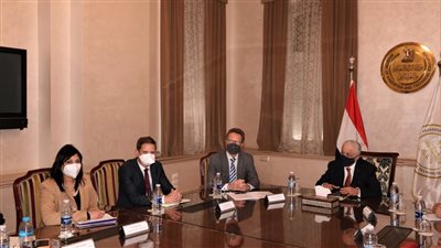 سفير ألمانيا بالقاهرة يشيد بجودة التعليم والمعلمين في المدارس المصرية