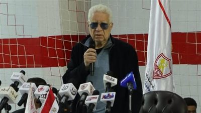 مرتضى منصور يطمئن على بعثة الزمالك في أنجولا
