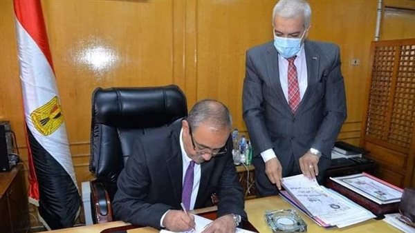 لحظة اعتماد محاغظ