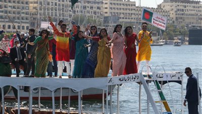 كرنفال استعراضي.. عرض نهري في أولى فعاليات مهرجان أسوان الدولي للثقافة والفنون