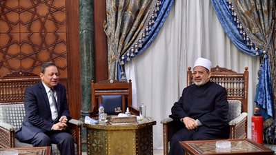 كرم جبر لـ الطيب: نقدر دور الأزهر في خدمة القضايا الوطنية ونشر الوسطية والتسامح