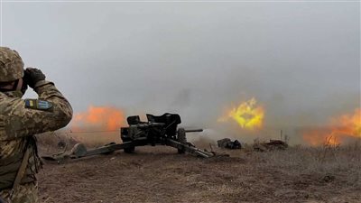 الجيش الأوكراني يُعلن تعرضه لقصف مدفعي من مناطق الانفصاليين