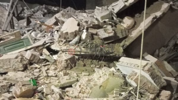 آثار انهيار منزل