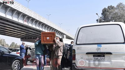 تشييع جثمان نادية عصمت السادات إلى مثواها الأخير بمقابر العائلة