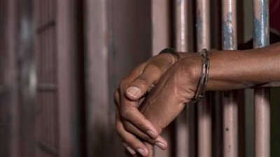 القبض على رجل أعمال و3 آخرين لاتهامهم بالتعدي على طليقته وسرقتها بمنطقة القطامية