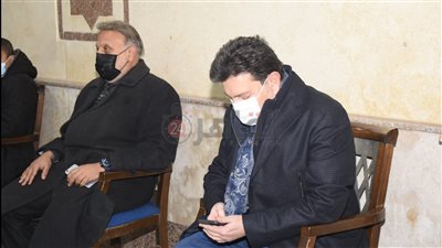 هاني شاكر وحلمي عبد الباقي ونادر عباسي في عزاء الموجي الصغير| صور 