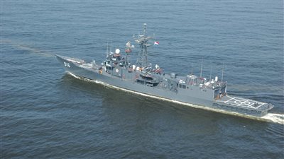 القوات البحرية المصرية والإسبانية تنفذان تدريبا عابرا بنطاق الأسطول الشمالي بالبحر المتوسط