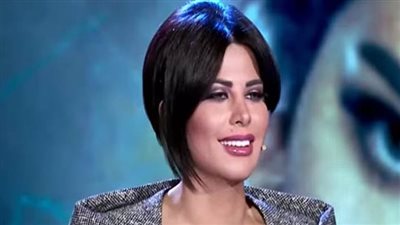 شمس الكويتية تفقد السيطرة على نفسها وتعتدي بالضرب على شاب.. ما القصة؟ | فيديو 