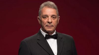 محمود حميدة يكشف كواليس مسلسل نقل عام في برنامج أسرار النجوم اليوم