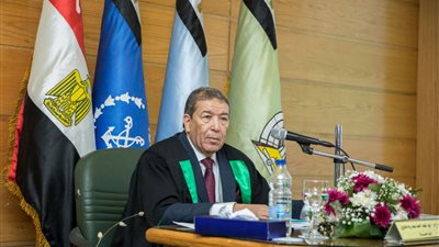 فلسفة استراتيجية تنمية محور قناة السويس في رسالة دكتوراه بأكاديمية ناصر العسكرية