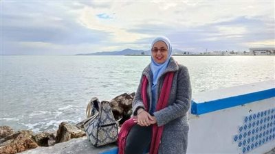 وبيننا الشجرة.. قصيدة للكاتبة إيناس نور الدين