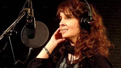 بكيت 7 سنوات.. المطربة حنان تكشف تفاصيل اعتزالها الغناء