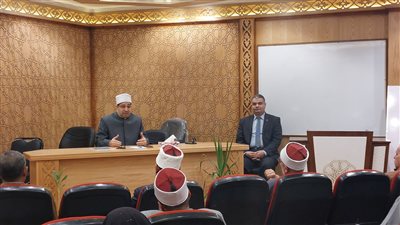 رئيس قطاع المعاهد الأزهرية يترأس حفل ختام البرنامج التدريبي لموجهي العموم في العلوم الشرعية 