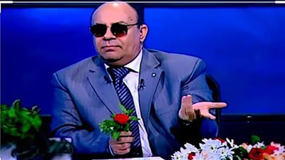 رقصتله وبعدين قتلته.. مبروك عطية: لما ترقصلك سقفلها 