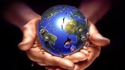 العالم اليوم | روسيا تطرد دبلوماسيا كبيرا من سفارة واشنطن.. وحفل زفاف بالهند يتحول إلى مأساة 