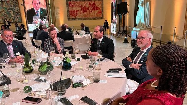 السيسي يحضر حفل العشاء