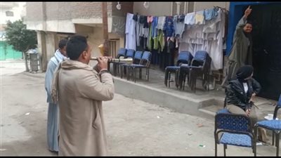 طبل ومزمار بلدي أمام منزل عروس الإسماعيلية بعد التعدي عليها بالضرب من زوجها | فيديو 