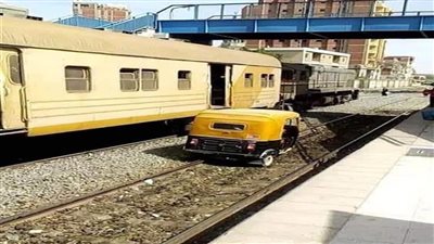 كشف ملابسات فيديو تعدي سائق توكتوك بالسب والقذف على سائق قطار 