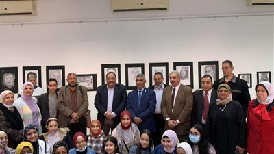 افتتاح معرض مواهب الفن للفتيات الموهوبات بثقافة أسيوط 