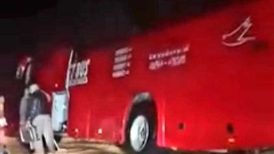 بسبب الأمطار الغزيرة.. انقلاب أتوبيس نقل ركاب بطريق رأس غارب/ الزعفرانة