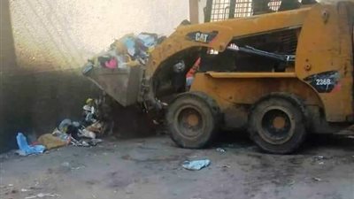 رفع 270 طنا من القمامة والمخلفات الصلبة بحي غرب سوهاج