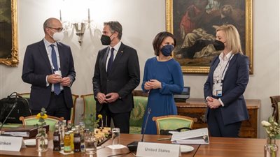 اجتماع ثلاثي بين وزراء خارجية أمريكا وألمانيا وبريطانيا لمناقشة الأزمة الأوكرانية