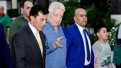 وزير الرياضة يتواصل مع مرتضى منصور للاطمئنان على بعثة الزمالك بأنجولا 