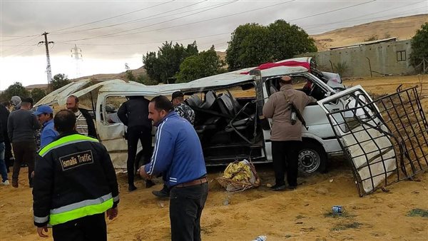 إنقلاب ميكروباص بالإسماعيلية