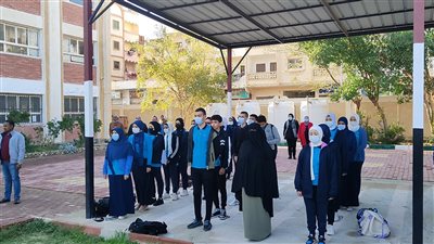 بدء الترم الدراسي الثاني دون تأجيل بالبحر الأحمر وارتفاع نسبة الحضور بين طلاب المدارس |صور 