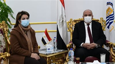 محافظ قنا: تنفيذ 1700 مشروع ضمن برنامج التنمية المحلية لخدمة 2.6 مليون مواطن