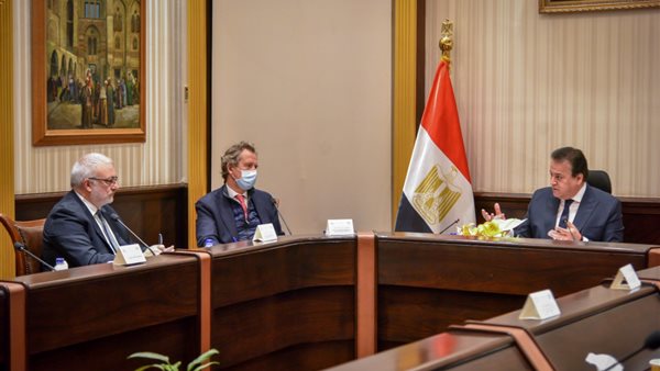 الدكتور خالد عبدالغفار