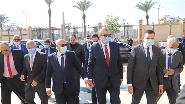 وزير القوى العاملة