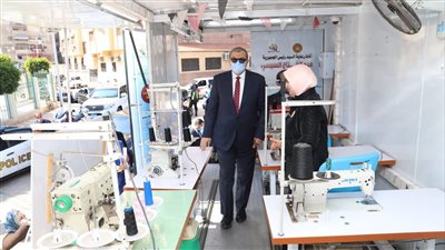 خلال زيارته بورسعيد.. سعفان يوجه بمنح حوافز لأوائل المتدربين بوحدة التدريب المتنقلة 