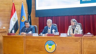 افتتاح الدورة الثالثة من برنامج إعداد القادة الأكاديميين بجامعة طنطا