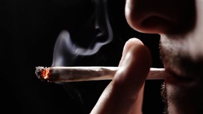 دراسة أمريكية: المتعافون من كورونا أكثر عرضة لتعاطي المخدرات والإصابة بالاكتئاب | فيديوجراف